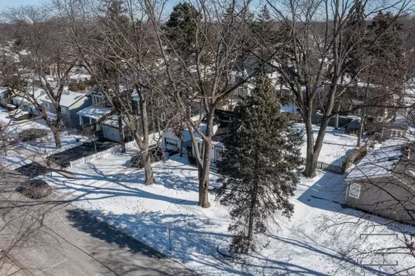 Naperville, IL 60563,1314 N EAGLE ST