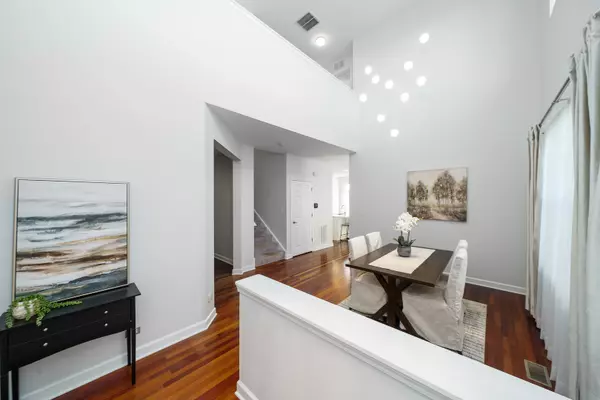 Wauconda, IL 60084,2930 Glacier WAY #A