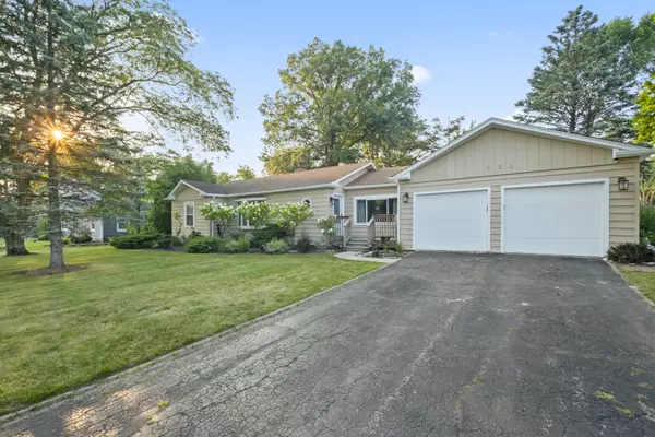Northbrook, IL 60062,3952 Oak AVE