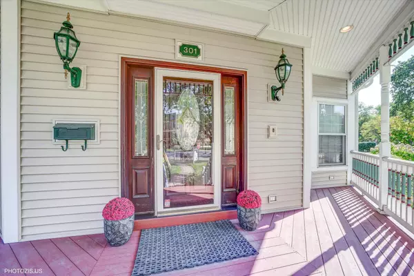 Park Ridge, IL 60068,301 S Prospect AVE