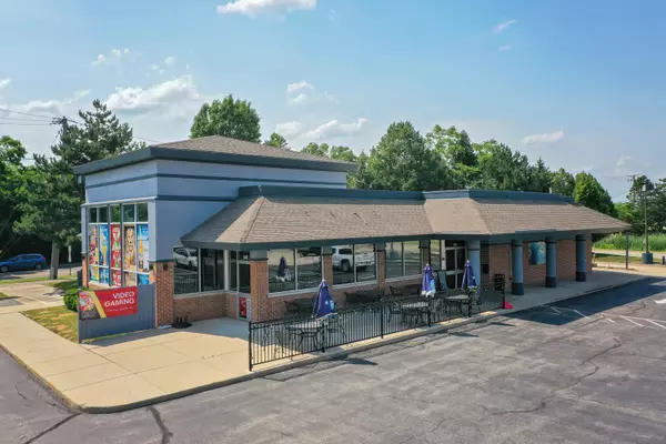 1440 E Grand AVE, Lindenhurst, IL 60046