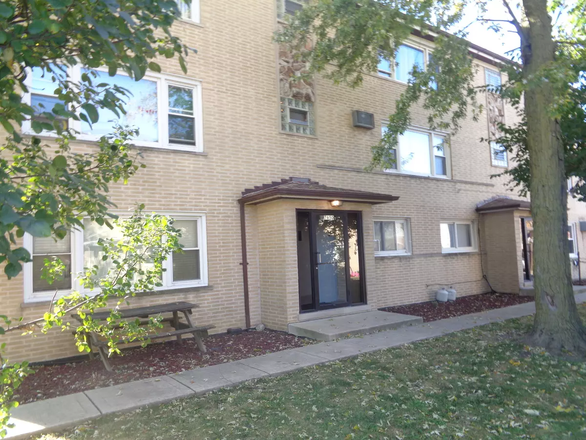 Bridgeview, IL 60455,7650 S HARLEM AVE #2C