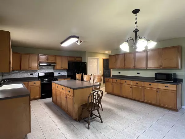 Aurora, IL 60503,2297 Roaring Creek DR