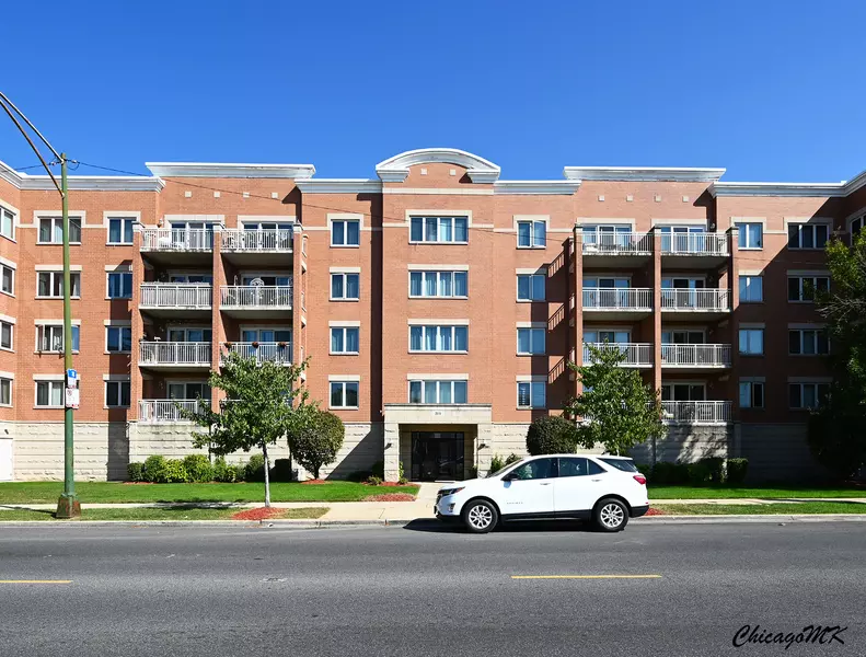 2919 N Harlem AVE #411, Chicago, IL 60707
