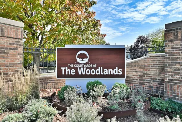 259 Willow Pkwy, Buffalo Grove, IL 60089