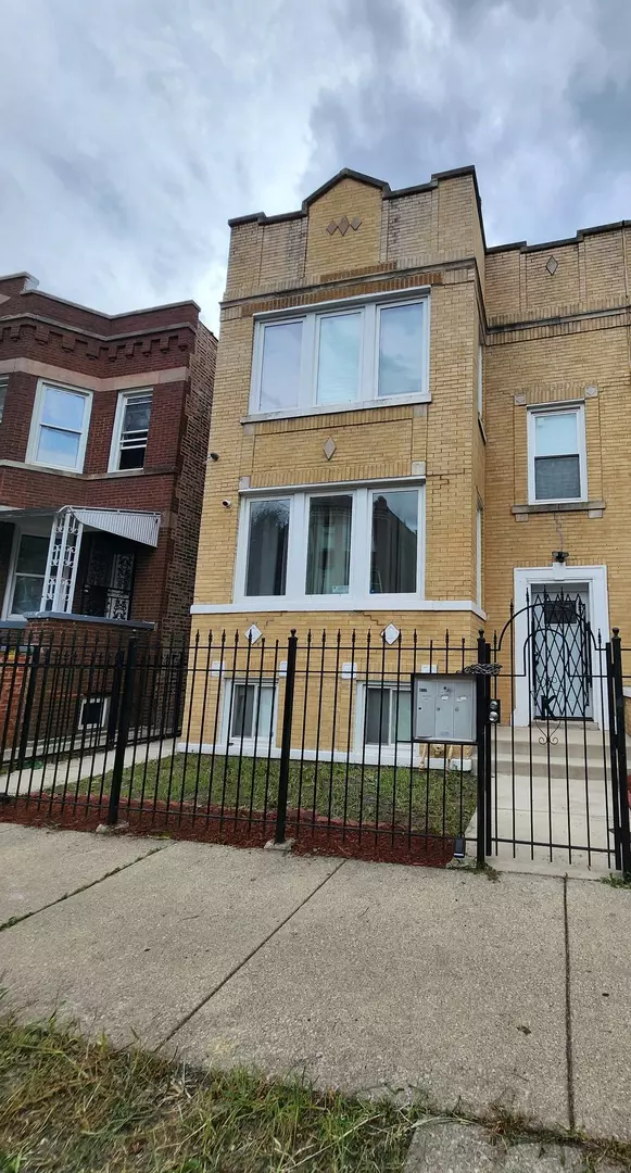 Chicago, IL 60651,1132 N Lawndale AVE