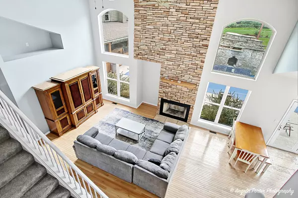 Fox Lake, IL 60020,235 E Grand AVE