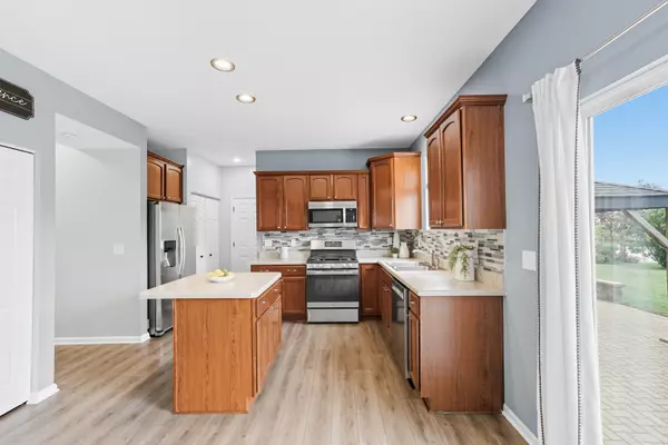 Sycamore, IL 60178,225 Rogers WAY