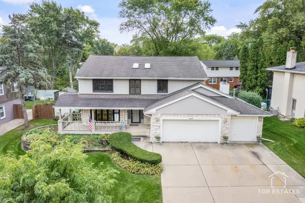 Palatine, IL 60067,445 W Dorset AVE