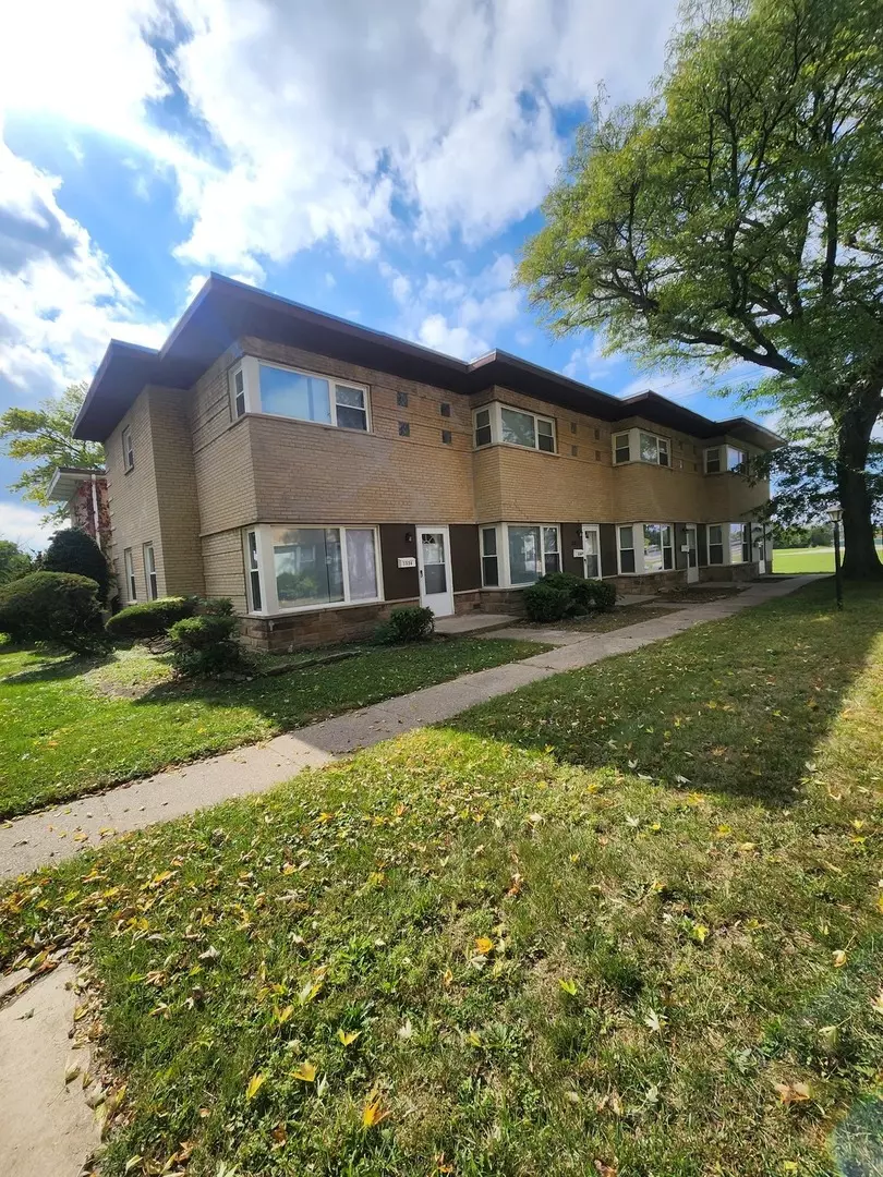 Calumet City, IL 60409,1338 Wentworth AVE #1-2