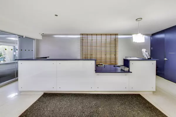 Chicago, IL 60654,300 N State ST #4003