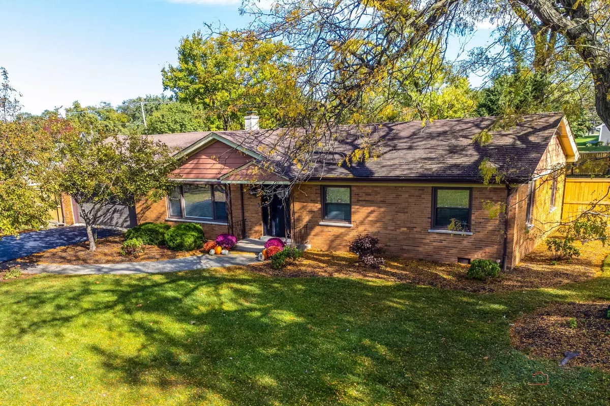 La Grange Highlands, IL 60525,6221 Linden LN