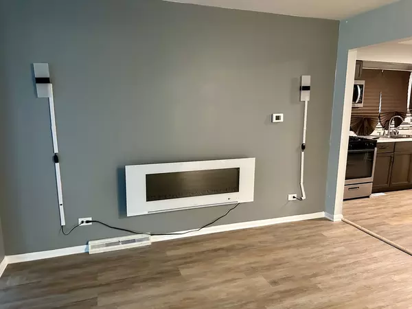 Hazel Crest, IL 60429,1903 171st ST