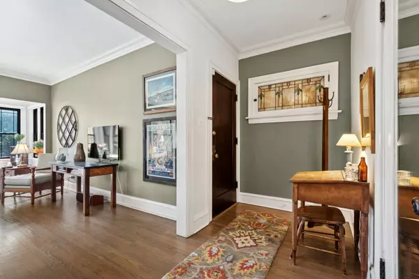 Chicago, IL 60640,1462 W Balmoral AVE #2