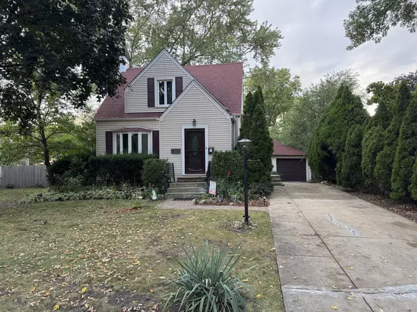 300 S Cumberland Pkwy, Des Plaines, IL 60016