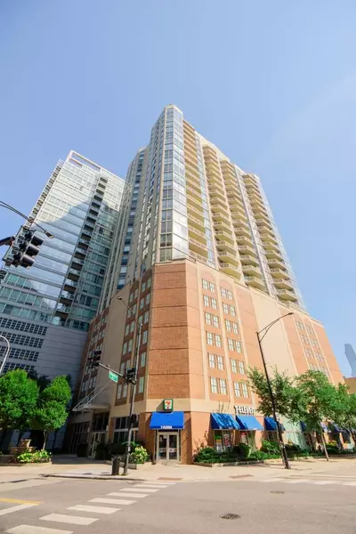 645 N KINGSBURY ST #2109, Chicago, IL 60654