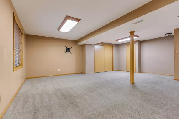 Woodstock, IL 60098,1832 Yasgur DR