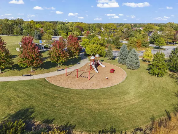 Lisle, IL 60532,6386 Kindling CT