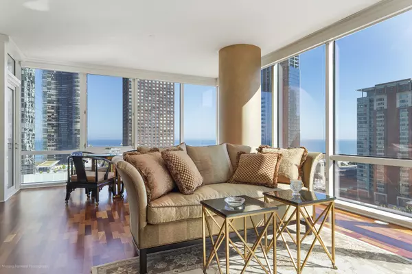 Chicago, IL 60611,505 N Mcclurg CT #1903