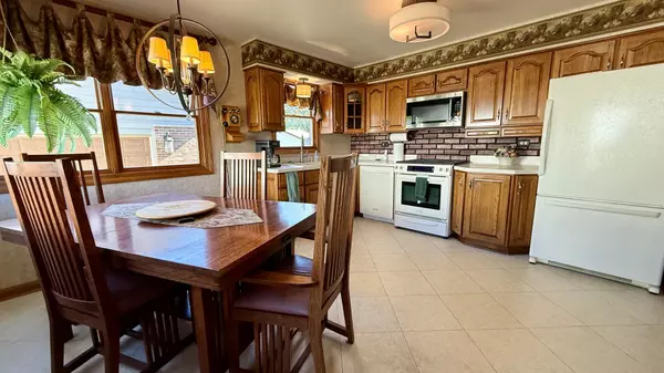 Crestwood, IL 60418,12913 Crestbrook CT