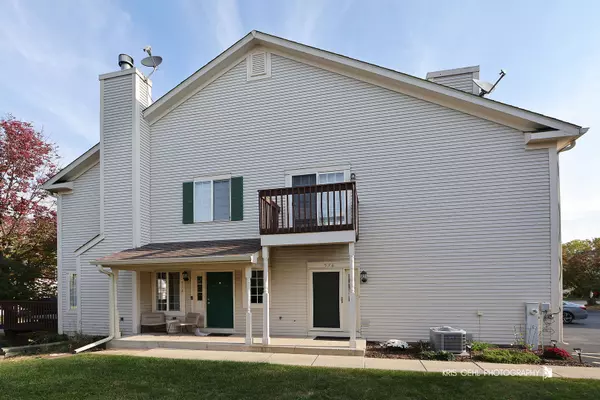 576 Windsor DR #370, Fox Lake, IL 60020