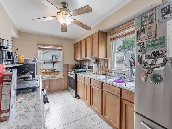 Oak Lawn, IL 60453,5368 Otto PL