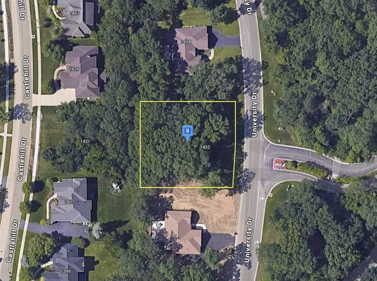 Rockford, IL 61107,1432 University DR