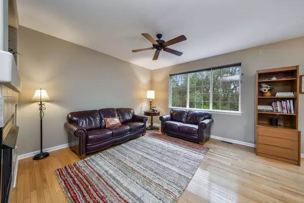 St. Charles, IL 60175,290 Remington DR