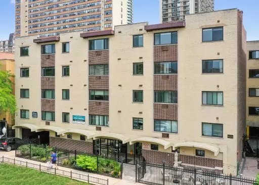6001 N Kenmore AVE #304, Chicago, IL 60660