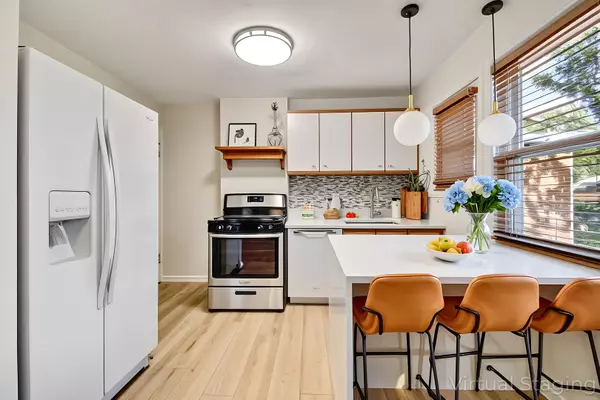 Skokie, IL 60076,8303 Lawndale AVE