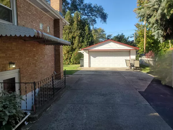 Chicago Ridge, IL 60415,10912 Princess AVE