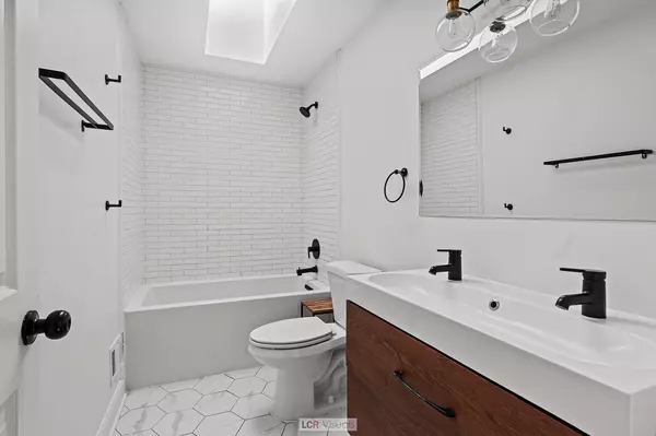 Chicago, IL 60639,4851 W CONCORD PL