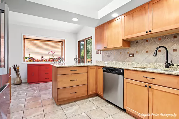 Mchenry, IL 60051,34726 N Mudjekeewis TER