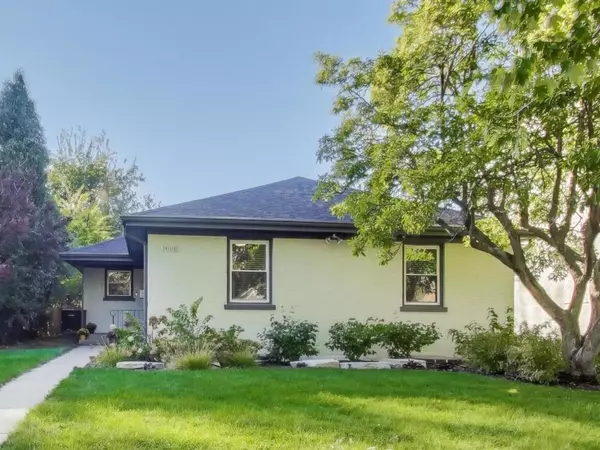 La Grange, IL 60525,416 Leitch AVE
