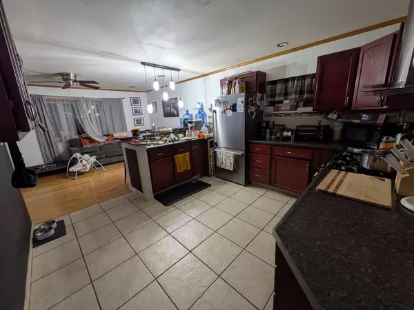 Machesney Park, IL 61115,412 Langley RD