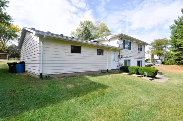 Freeport, IL 61032,55-57 Greenfield DR