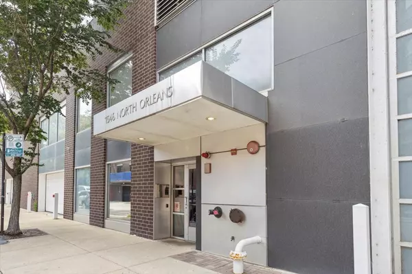 Chicago, IL 60610,1546 N ORLEANS ST #708