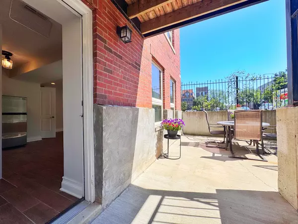 Chicago, IL 60612,517 S Campbell AVE #GROUND