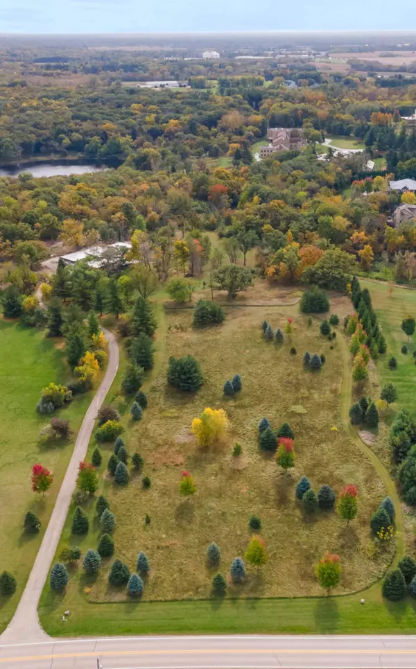 Lot 1 Crystal Springs RD, Woodstock, IL 60098