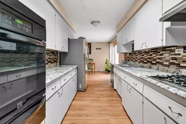 Glenwood, IL 60425,1028 W Strieff LN