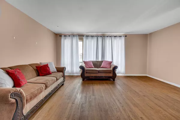 Glenwood, IL 60425,1028 W Strieff LN