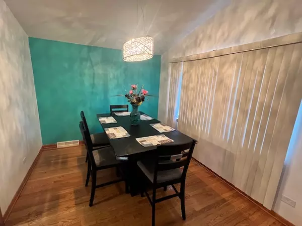 Olympia Fields, IL 60461,20313 KEDZIE AVE