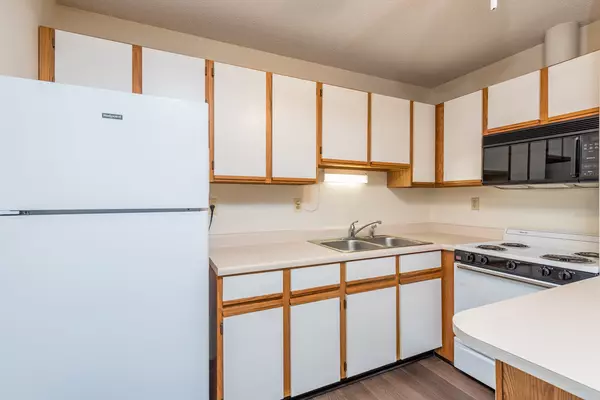 Waukegan, IL 60087,3305 Sunset AVE #129