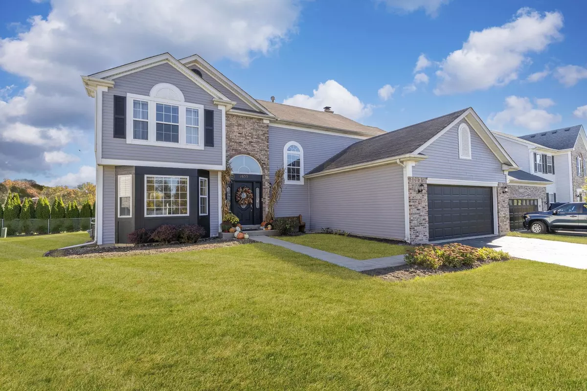 West Chicago, IL 60185,1655 Whispering Oaks CT