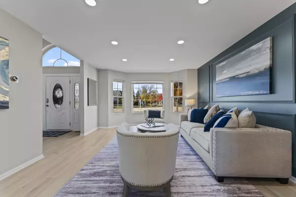 West Chicago, IL 60185,1655 Whispering Oaks CT