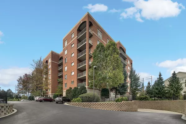 Des Plaines, IL 60016,390 S Western AVE #604