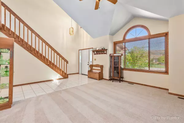 Homer Glen, IL 60491,16830 S Pineview DR