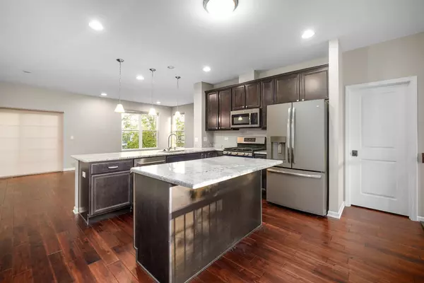 Aurora, IL 60504,849 Station BLVD