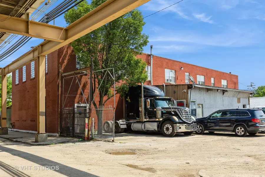 5125 W Lake ST, Chicago, IL 60644