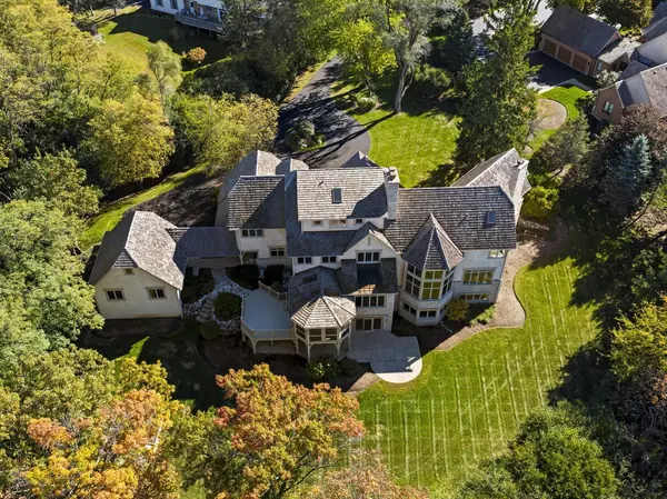 North Barrington, IL 60010,Address not disclosed